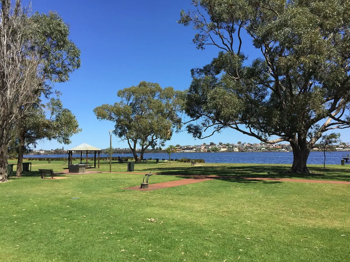 Shelley Foreshore Reserve with a picnic shelter beside the Canning River